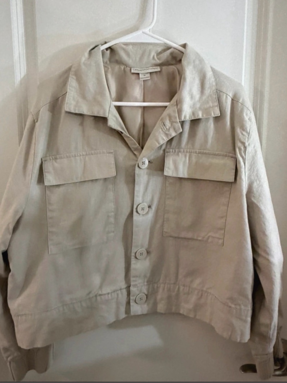 Catherine Malandrino woman’s  Light Beige Button-Front Shirt Jacket
